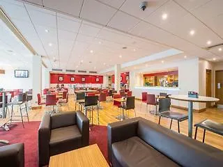 Hotel Hampton By Hilton London Docklands 3*,